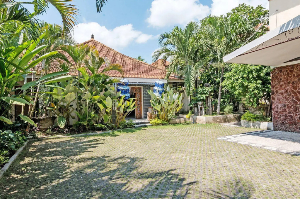 ZEN Rooms Celagi Basur
