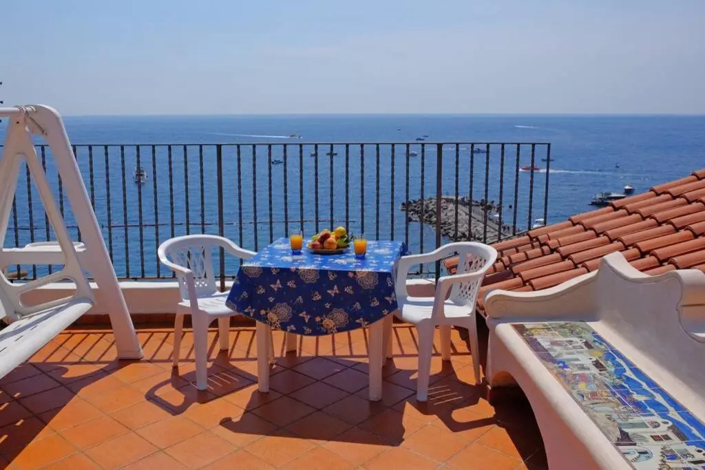 Mamma Rosanna 2 - Studio flat in Amalfi with terrace