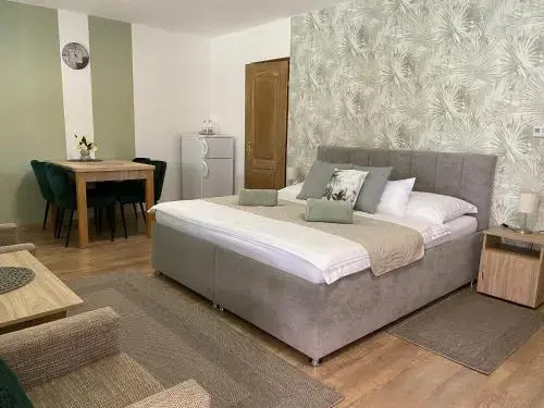 Riviera Vendeghaz & Apartman