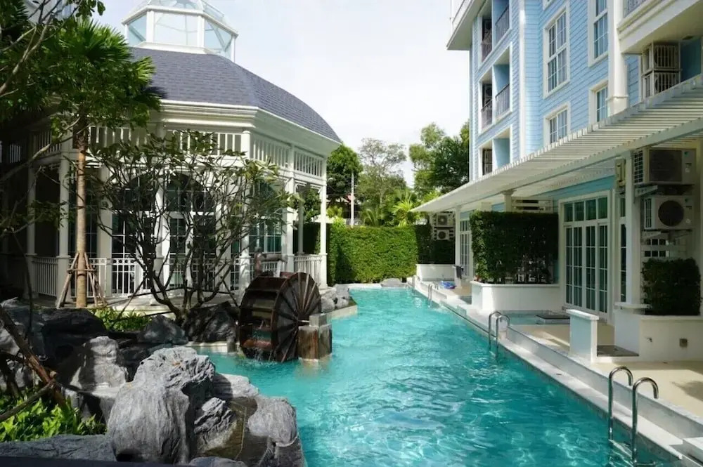Luxury 1 Bedroom condo CloseToBeach G411