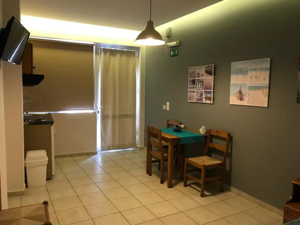 Artemis Rooms - Beach at Your Doorstep
