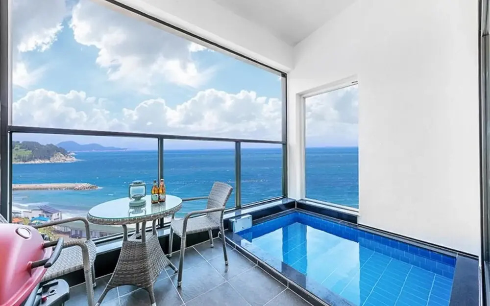 Bay Hill Pool Villa Geoje