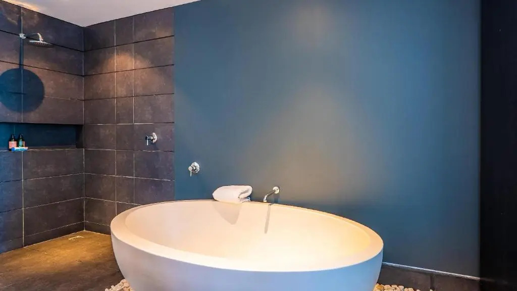 Paramount Bay - 308 Peaceful Luxury View 2 BR