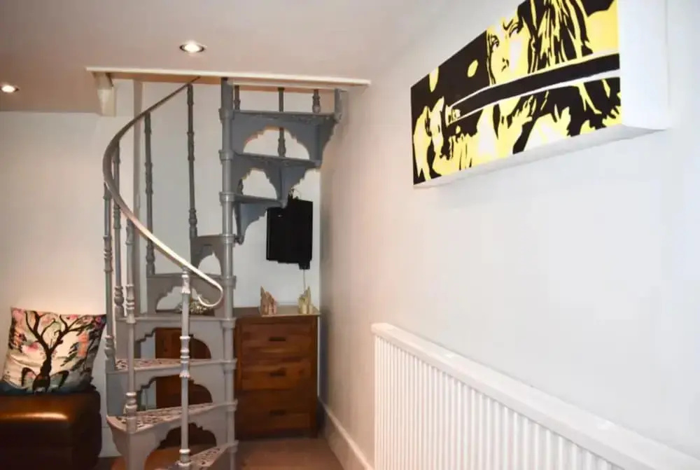 Unique 2 Bedroom Home by Brighton Marina