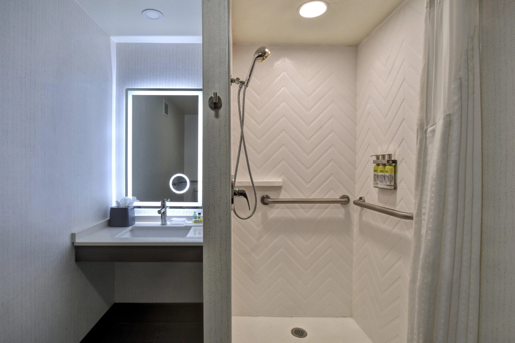 Holiday Inn Philadelphia-Cherry Hill by IHG