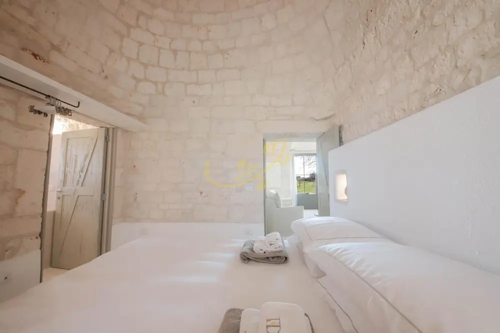 TD I Coni di Pinur Trulli With Scenic Valley View
