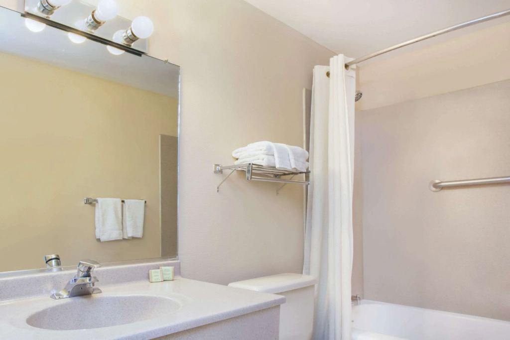 Super 8 by Wyndham Chicago/Rosemont/OHare/SE