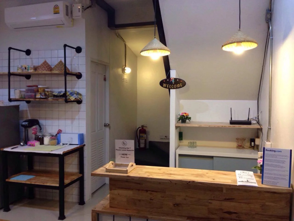 D-hub Hostel