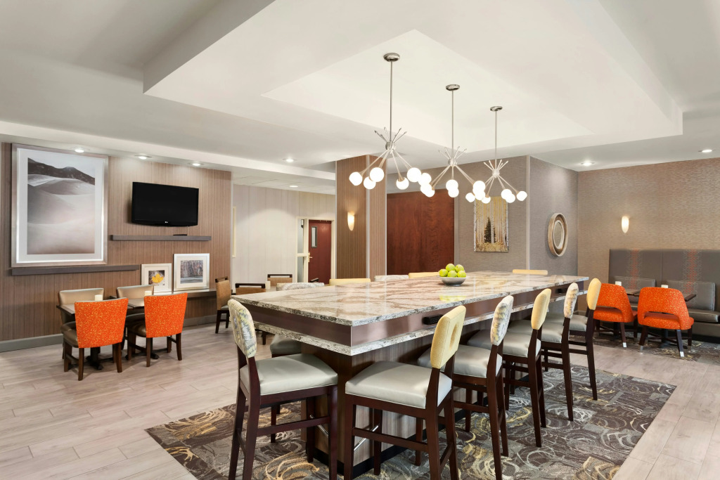 Hampton Inn & Suites Denver-Cherry Creek