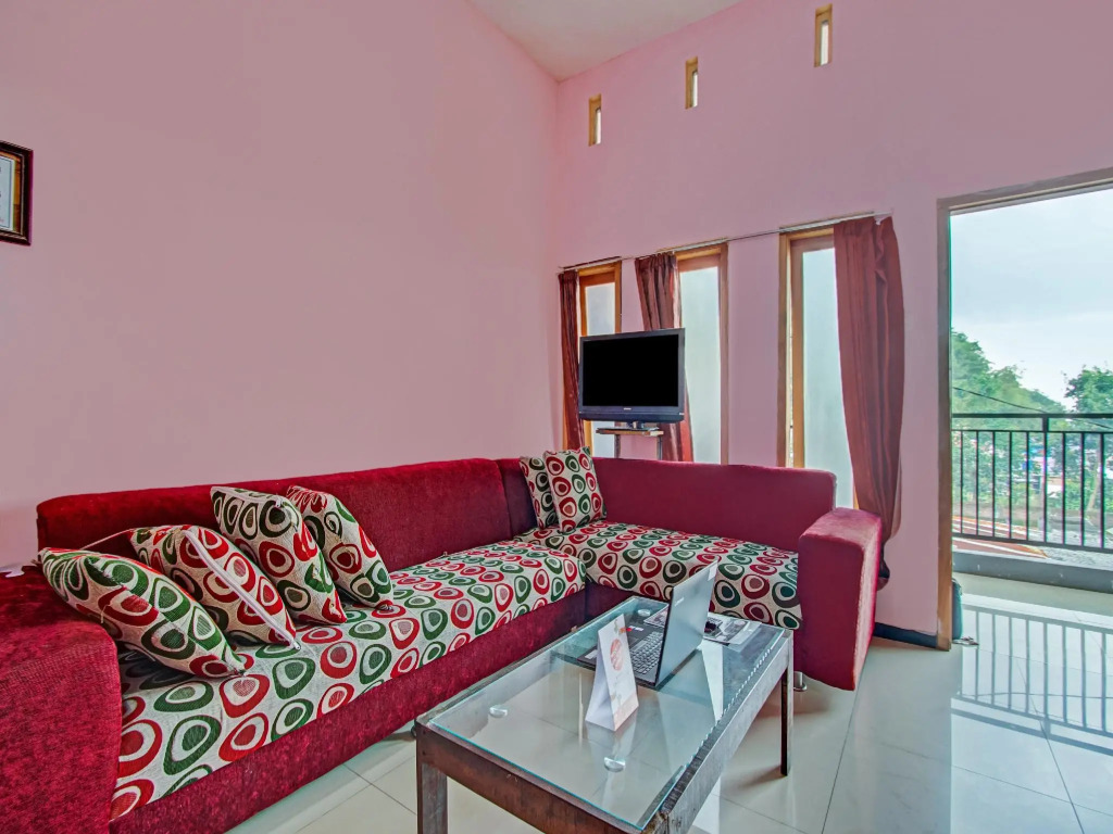 Villa Gothick by Oyo Rooms