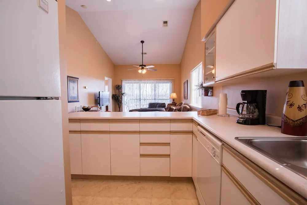 Overlook Grove - 2 Br Condo
