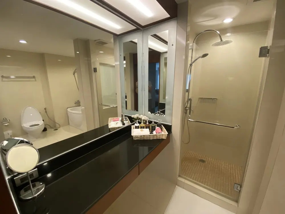 JJ Suites - Your Home on 11