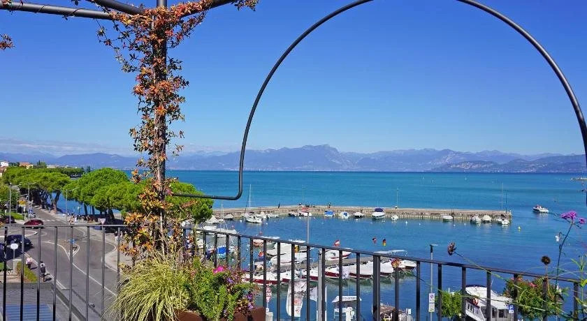 Riviera Carducci Rooms
