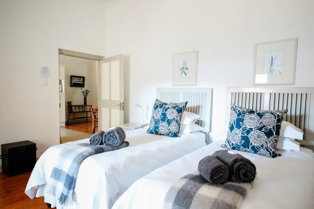 River Bend Cottages