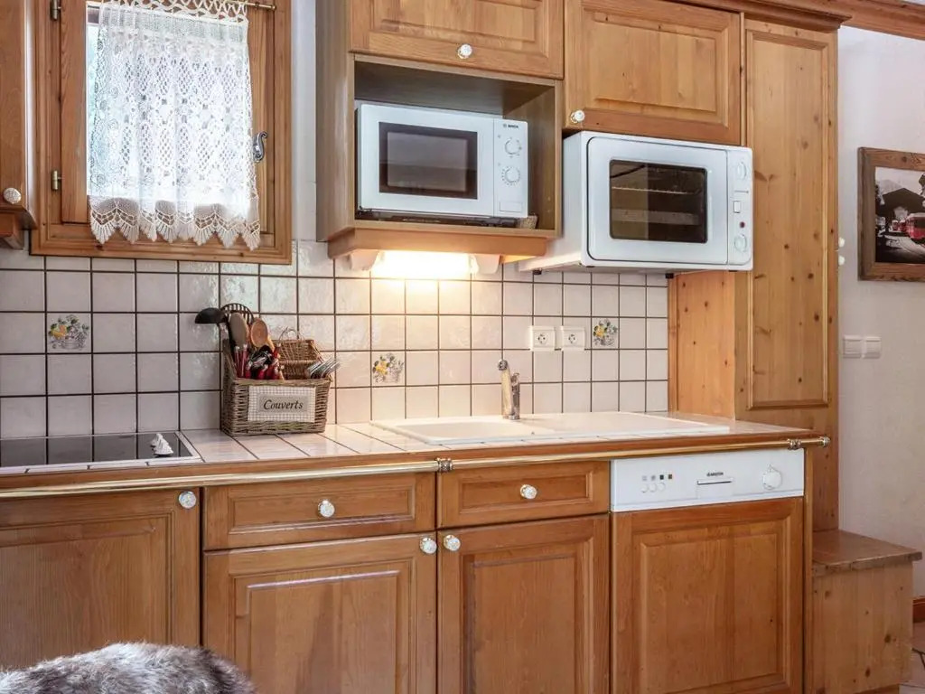 Appartement Méribel, 2 Pièces, 6 Personnes - Fr-1-355-9