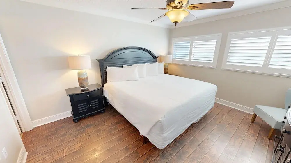 Beach House 301a 2 Bedroom Condo