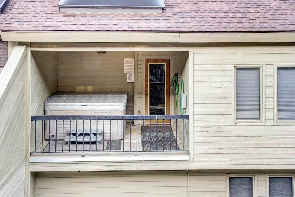 Hotel 1115 Lowell Avenue