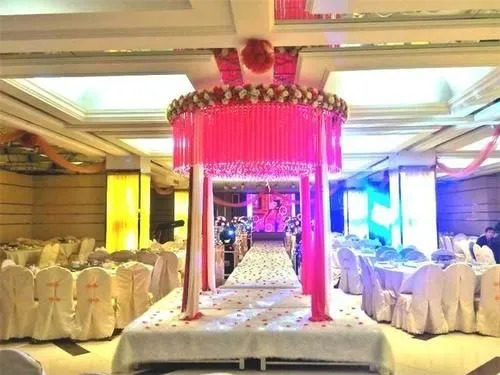 Tuke China Light Hotel
