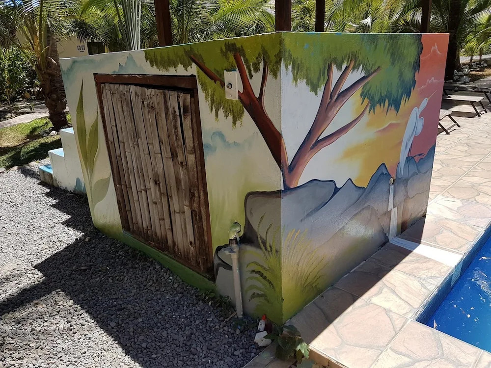 Paradise Inn
