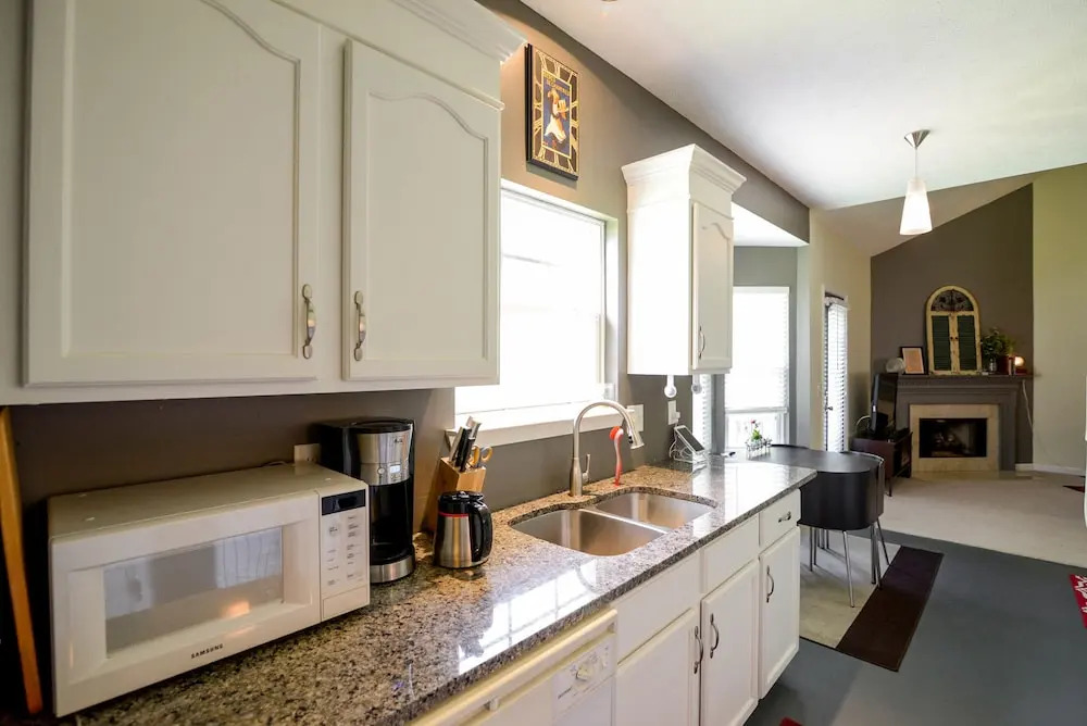 Barksdale Harbor Drive Home - 2 Br Home