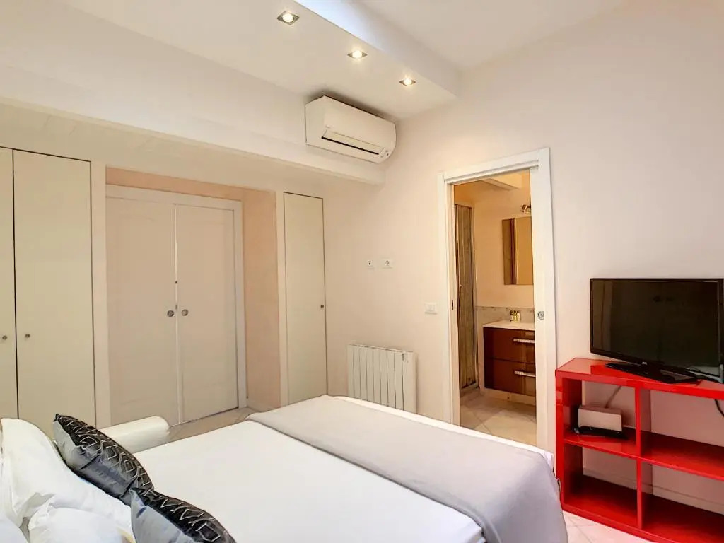 Le Duplex by Nestor&Jeeves