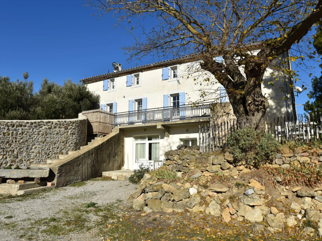 Lavish Apartment in Villesèque-des-Corbières with Terrace