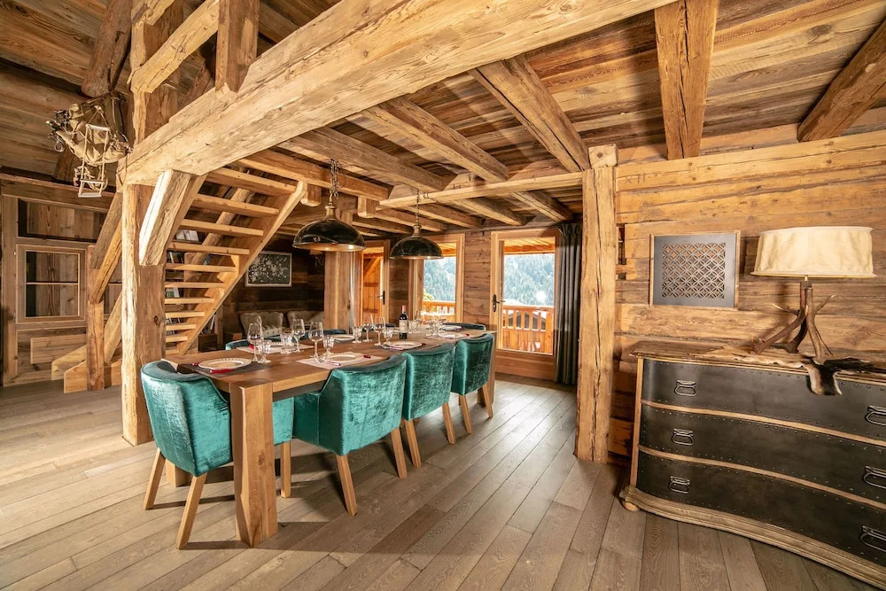 Kashmyre Chalet Luxe Chauffeur Sauna