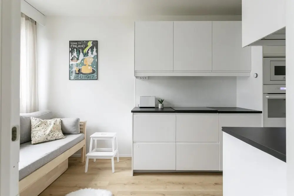 2ndhomes Modern 2BR Apartment w Balcony