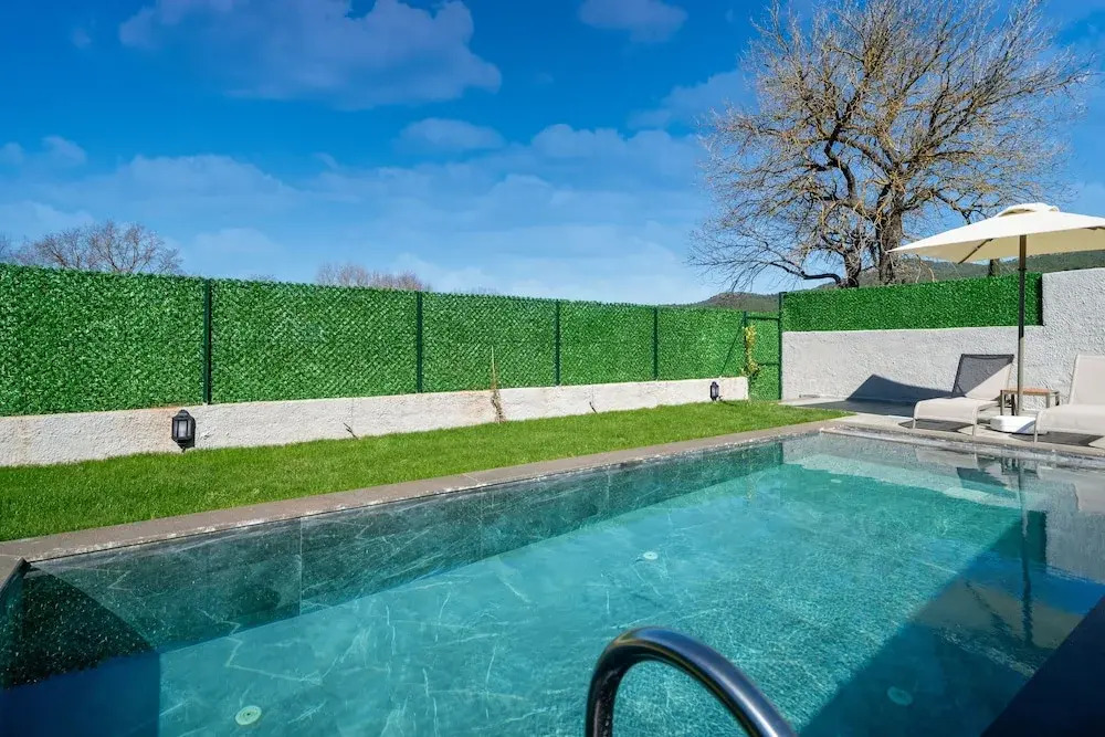 1 Bedroom Private Honeymoon Villa