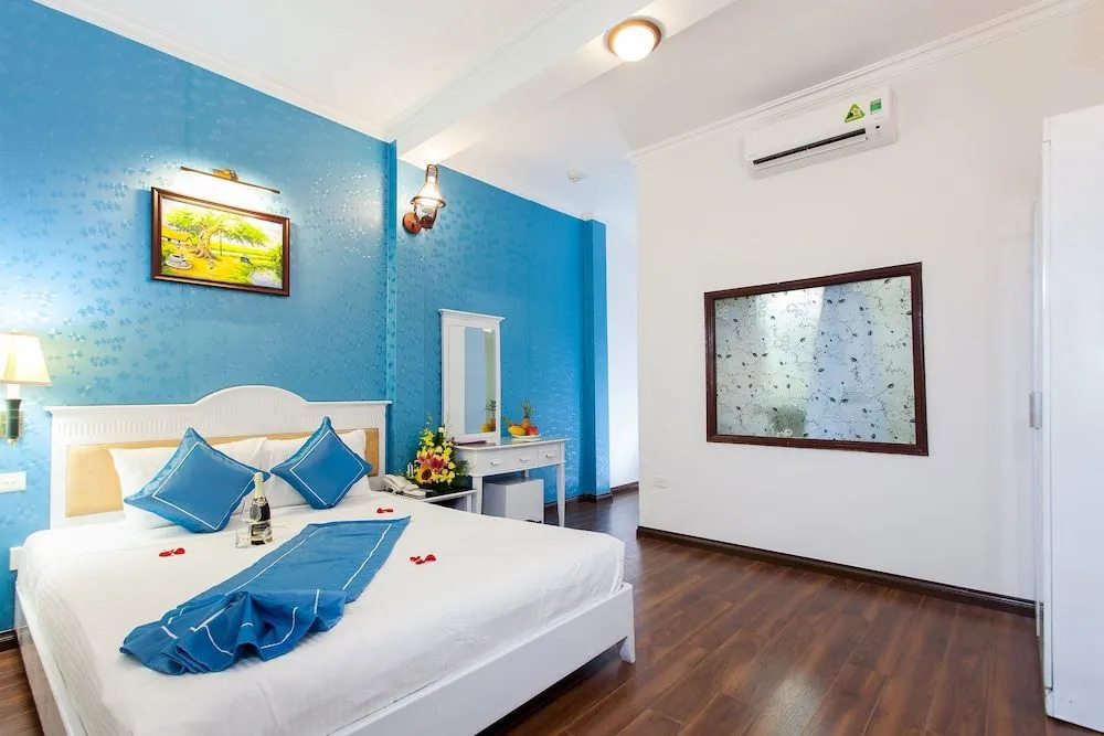 Friends Inn  Travel