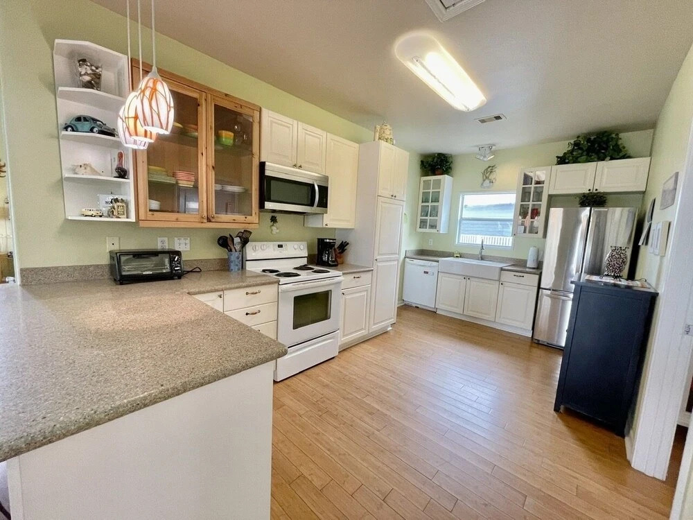 Luna Bella 3 Bedroom Home by Redawning