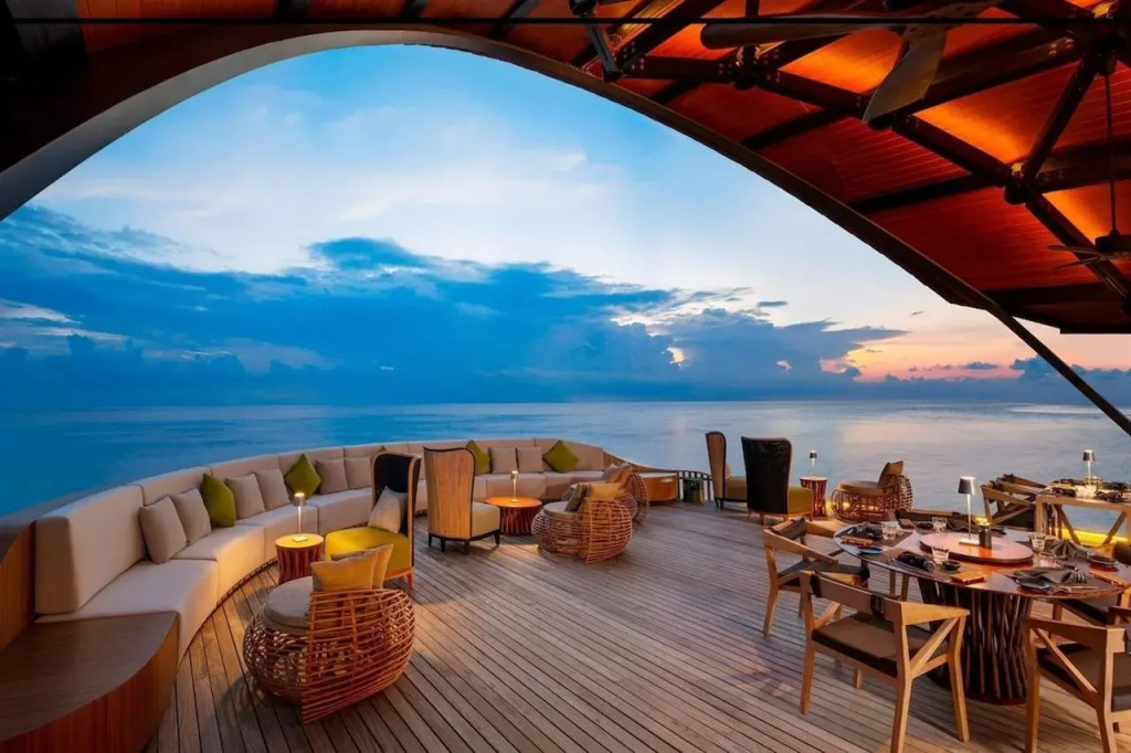 Курорт The Westin Maldives Miriandhoo