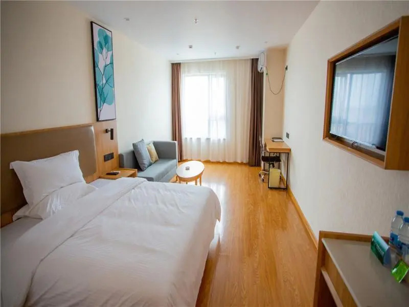 GreenTree Inn Qinzhou East Railway Station
