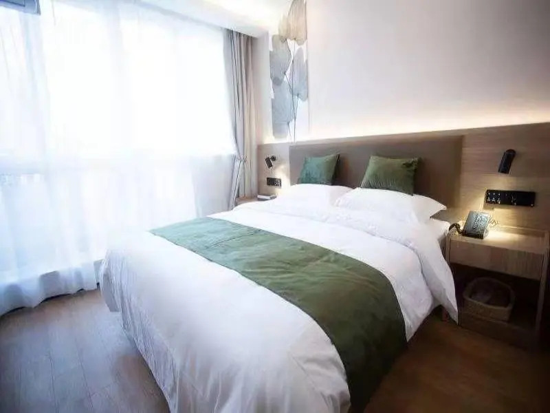 GreenTree Inn Express Wuxi Railway Station North Exit Metro Station