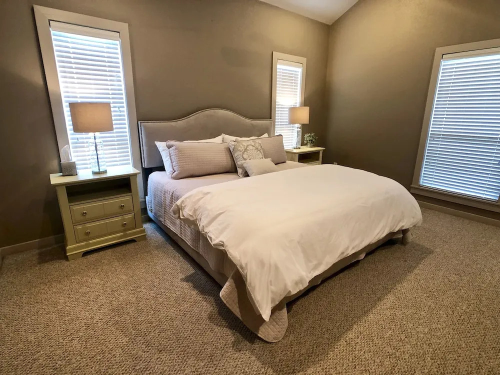 Wine Down 3 Bedrooms 2 Bathrooms Home