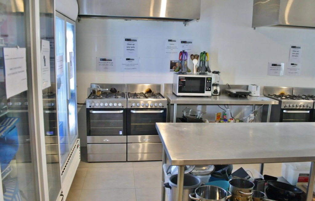 Quokka Backpackers Hostel Perth - note - Valid passport required to check in