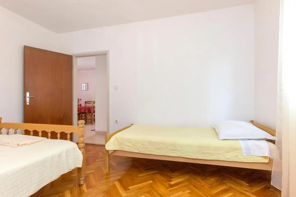 Apartments Ivan Zaton