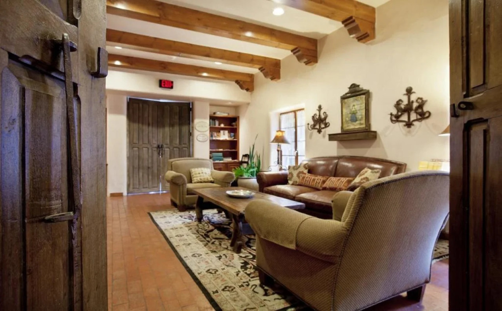 Piñon Court by La Fonda