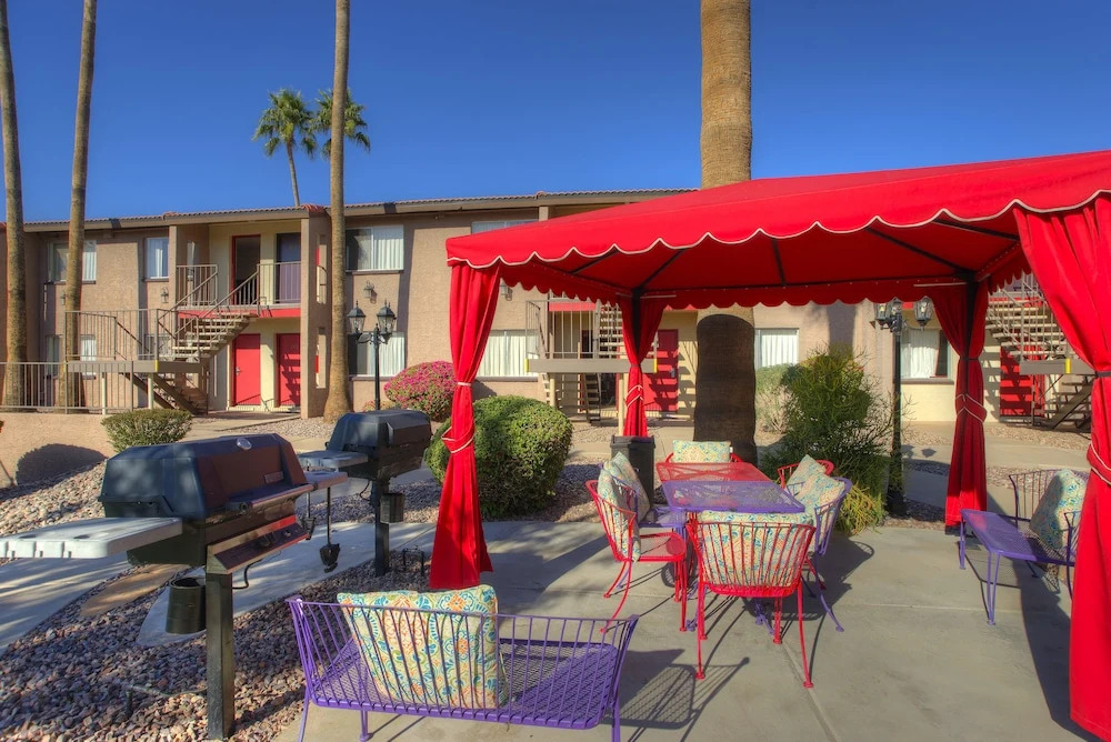Scottsdale Park Suites