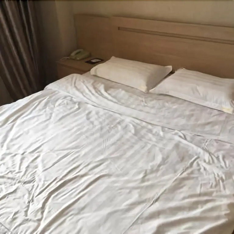 Super 8 Shenyang Liutiao Lake North Tower