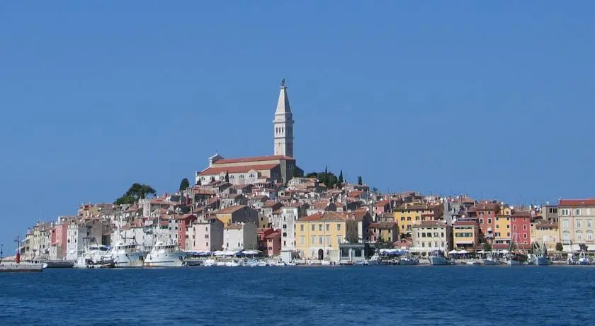 Apartmani Delfar