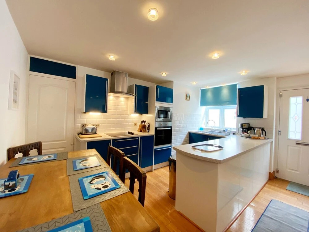 Lower Stable - The Stables Apartments at Meadfoot Bay