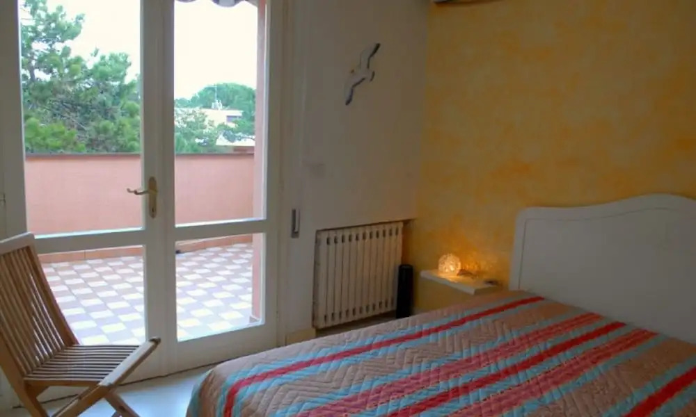 Elegant Villa a few Meters From the Beach