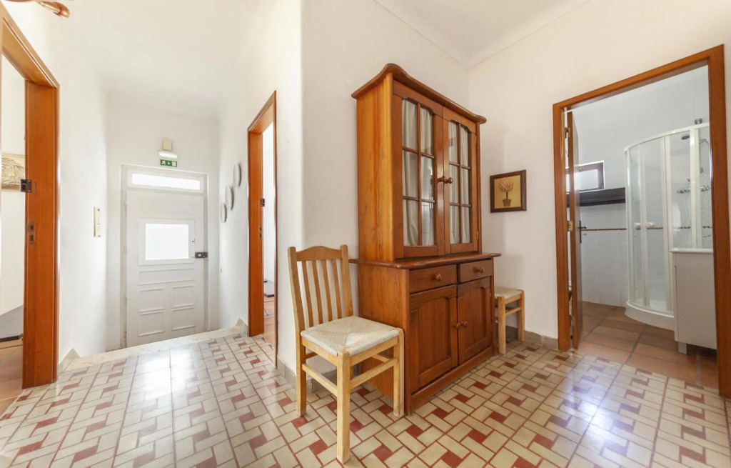 J - Bedroom 1 in Casa do Farol