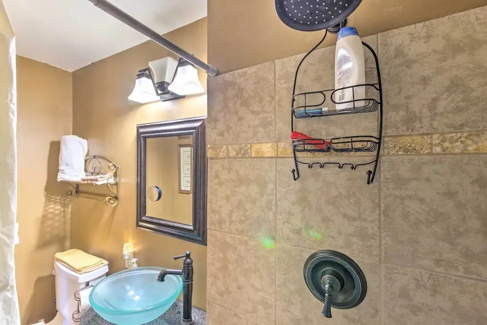 Rustic-Yet-Cozy Cabin w/ Patio, 12 Mi to Asheville