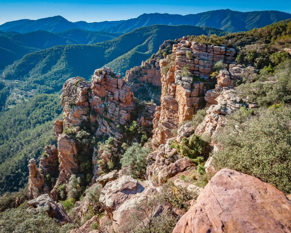 Masía de San Juan Casas número 3 y 5, con piscina, aire acondicionado y vistas a la montaña