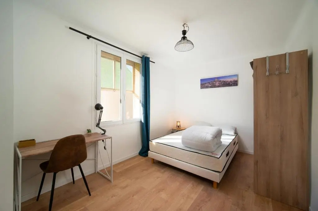 Grand Appartement 3 chambres avec clim et balcon