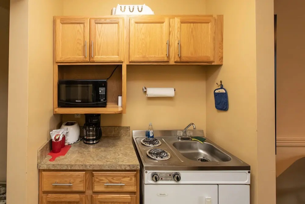 The Kingsley Suites