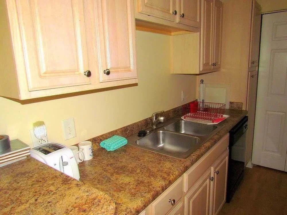 Broadway Station 1037 BLD 10 2 Br condo by RedAwning