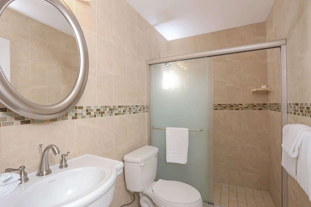 Aloha Kai - Unit 30 1 Bedroom 1.5 Bathroom Apts